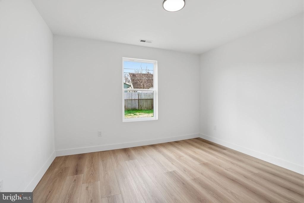 213 Holly Drive - Photo 11