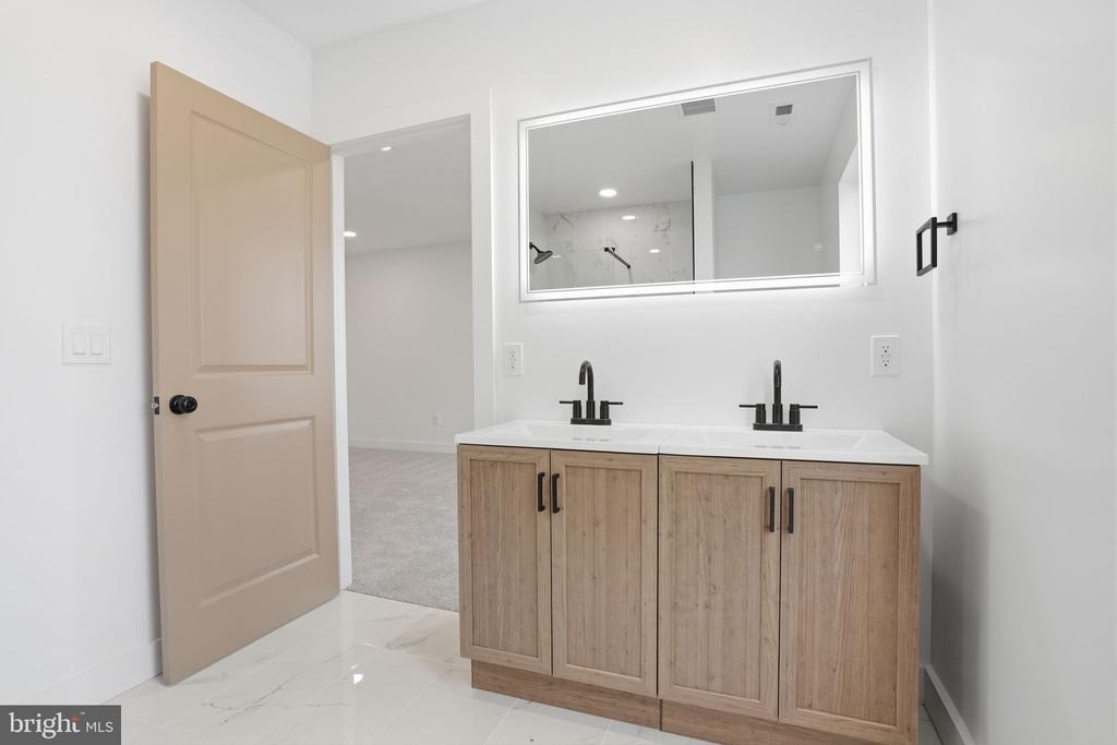 213 Holly Drive - Photo 19