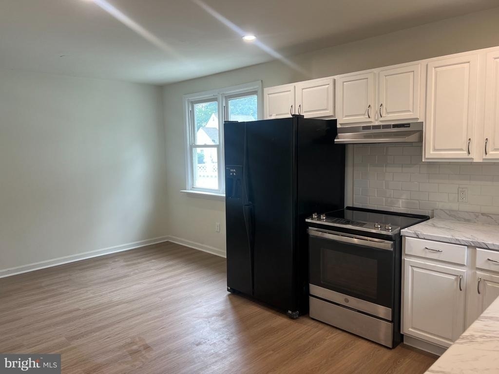 139 Oak Avenue - Photo 2