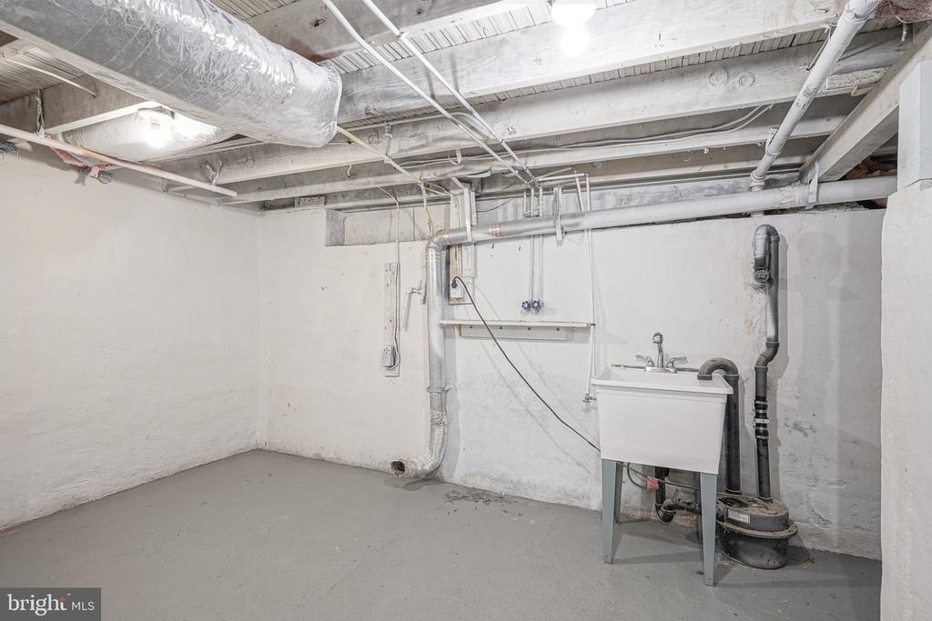 123 12th Street - Photo 32