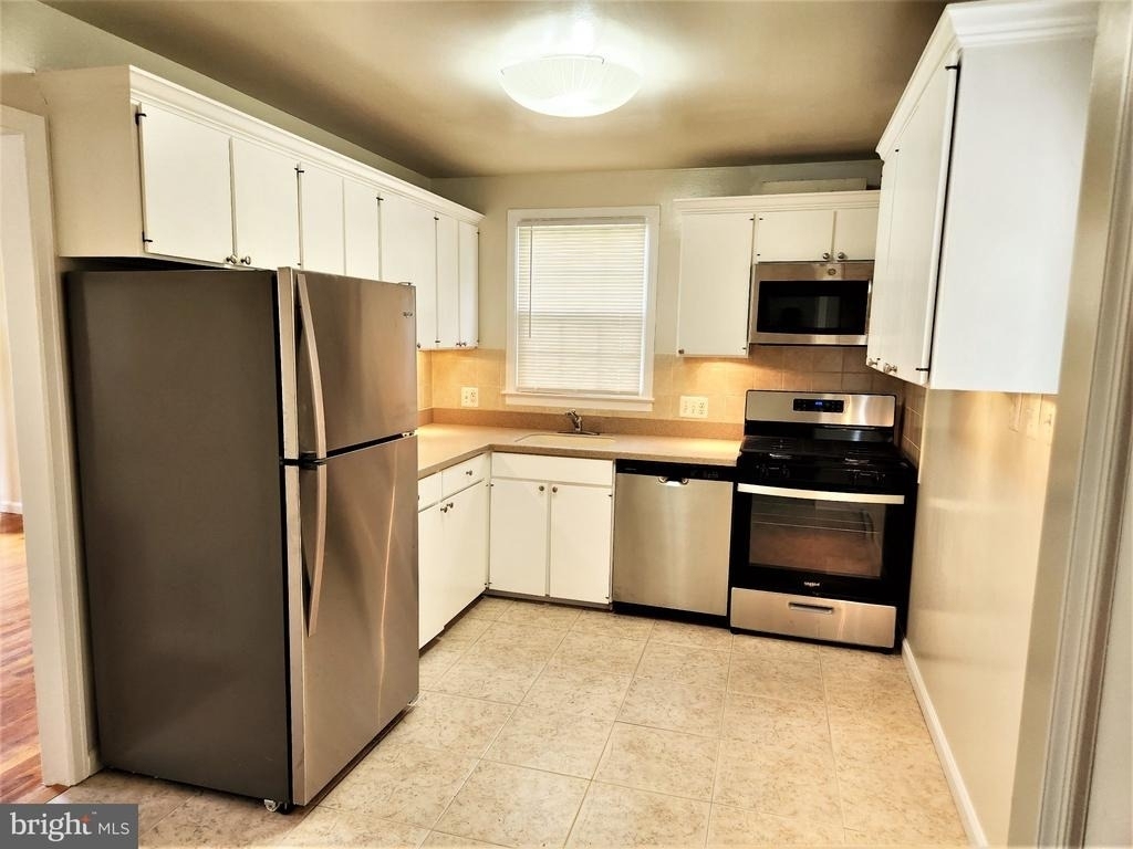 2616 Kirtland Avenue - Photo 3