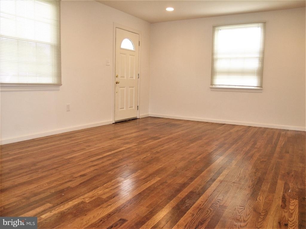 2616 Kirtland Avenue - Photo 2