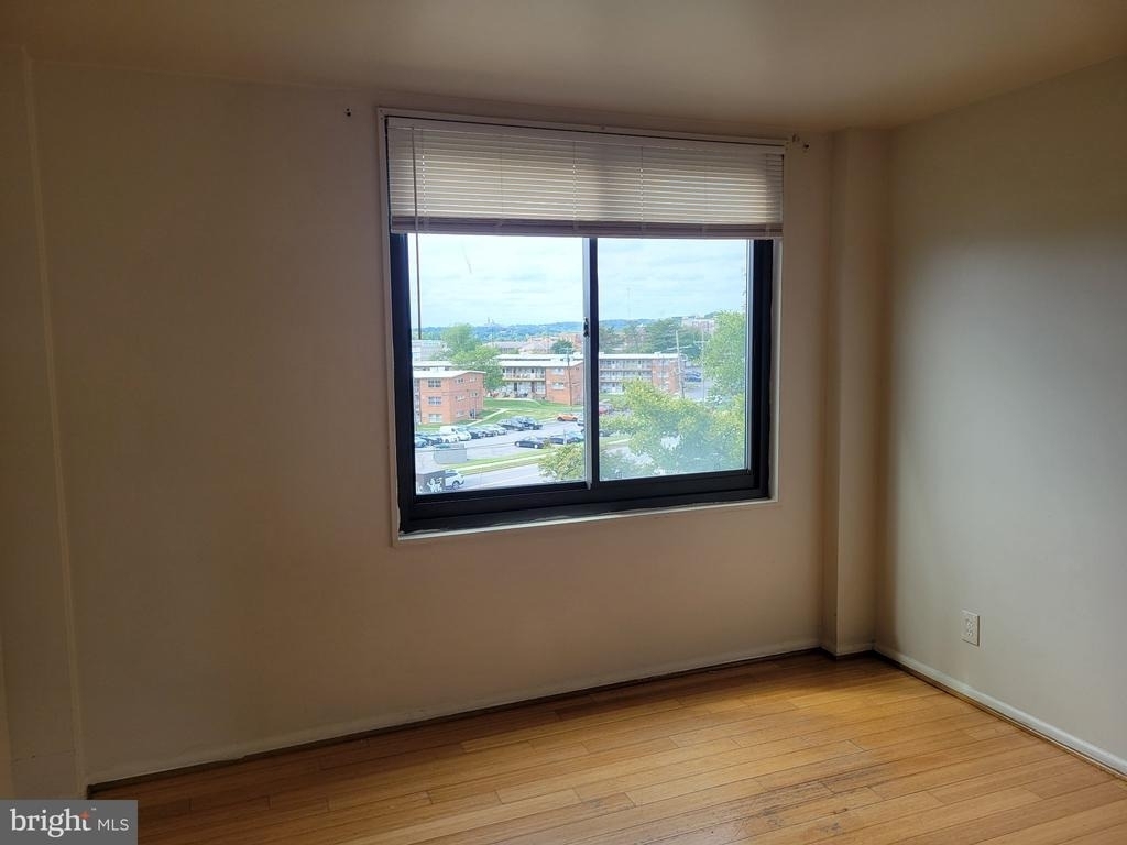 3450 Toledo Terrace - Photo 9