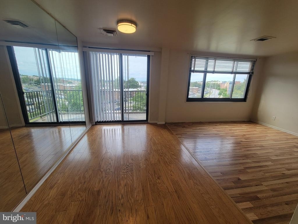 3450 Toledo Terrace - Photo 20