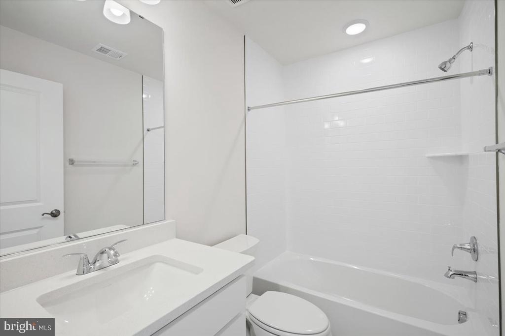 6074 Soho Way - Photo 2