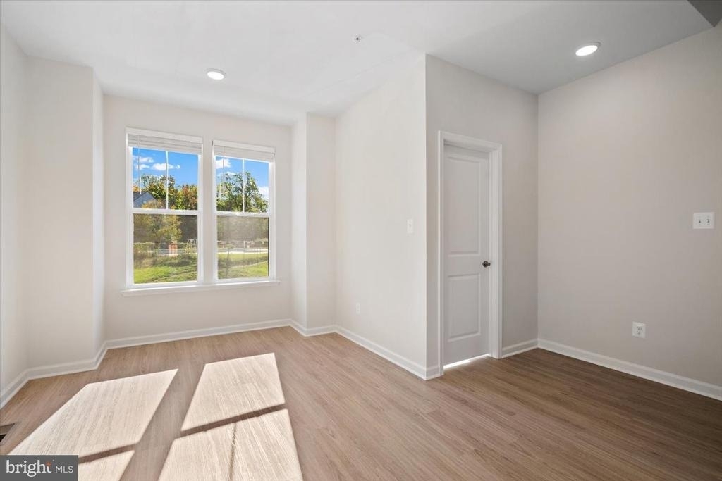6074 Soho Way - Photo 9