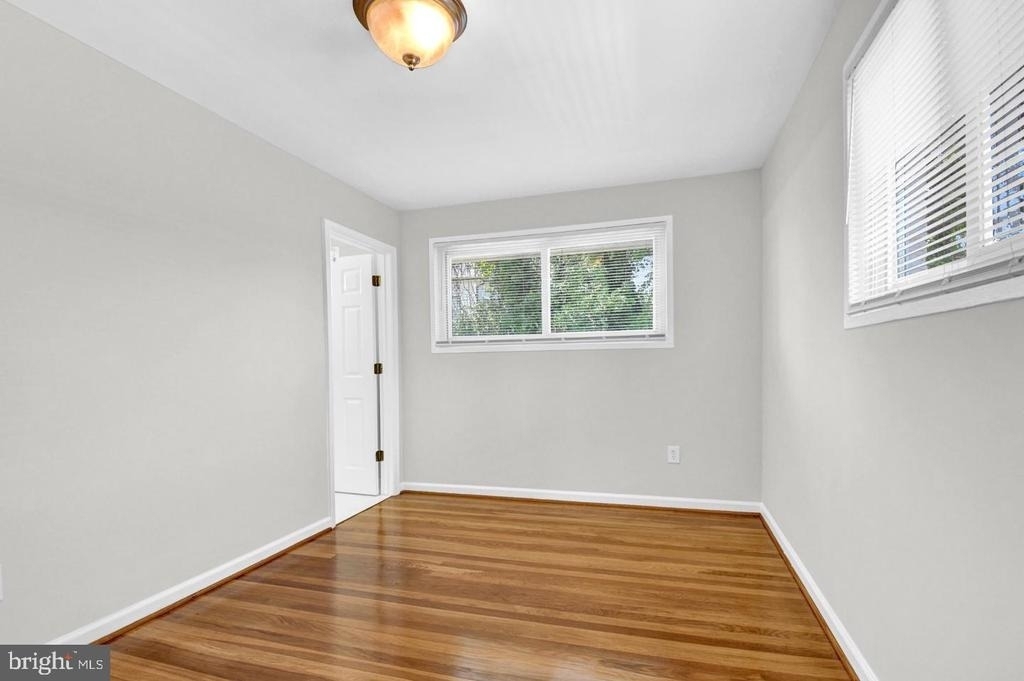 10012 Sinnott Drive - Photo 15