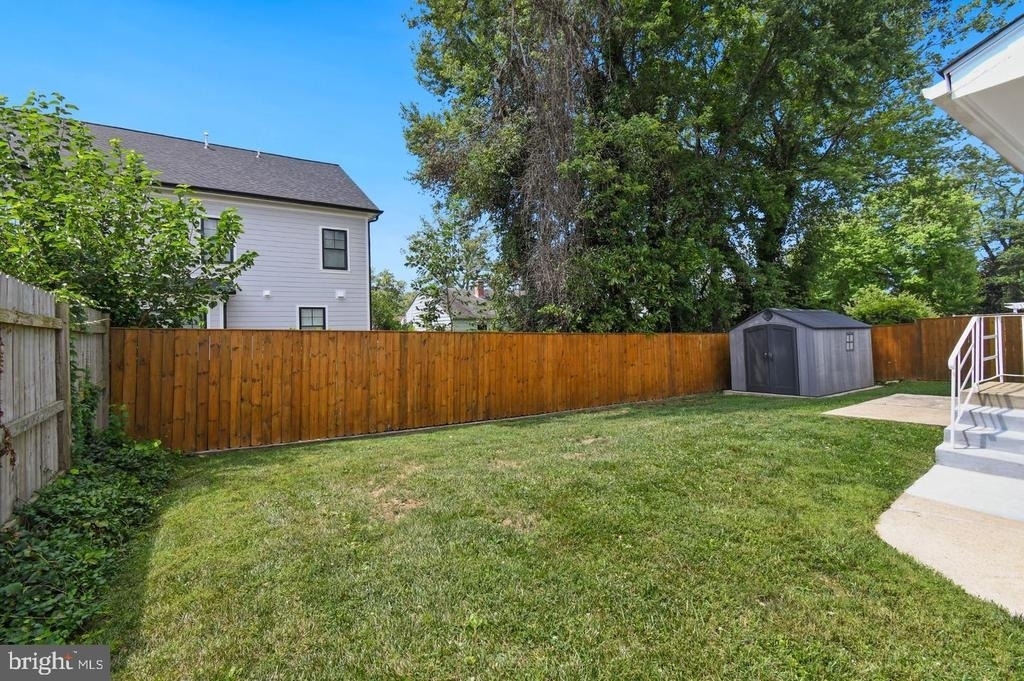 10012 Sinnott Drive - Photo 26