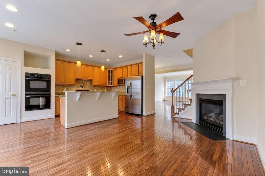 725 Ridgemont Avenue - Photo 0