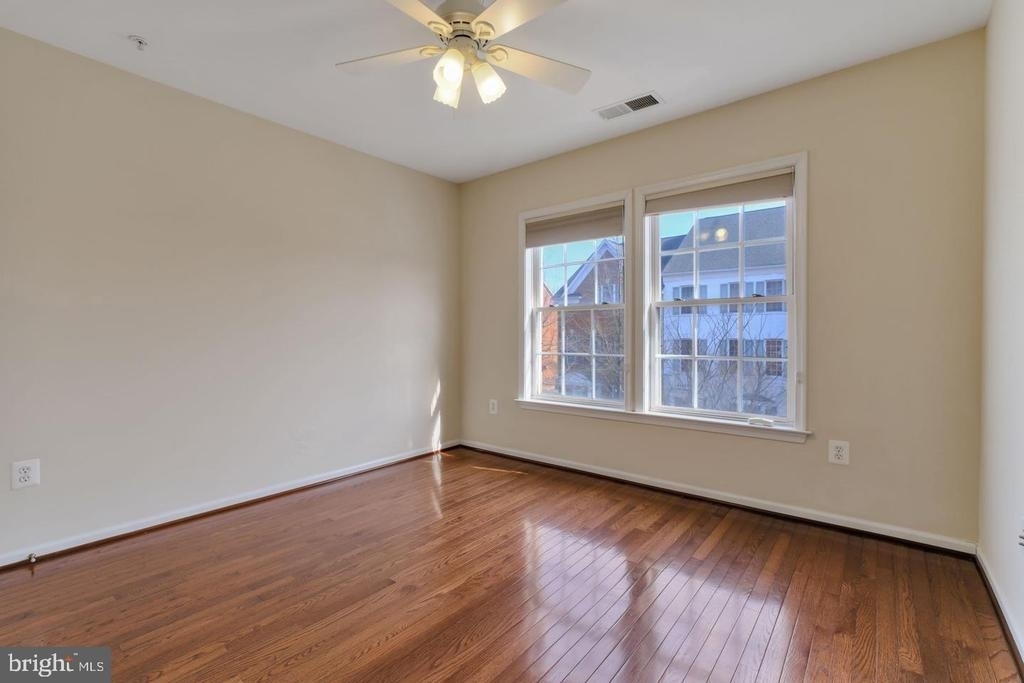725 Ridgemont Avenue - Photo 17