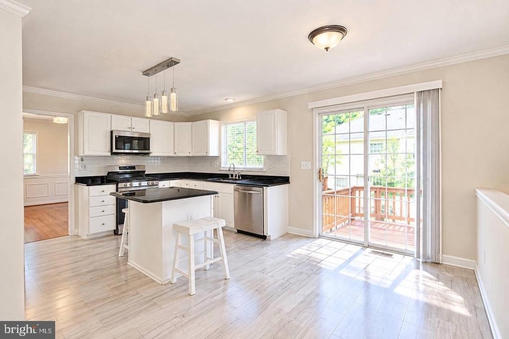 12303 Milestone Manor Lane - Photo 19