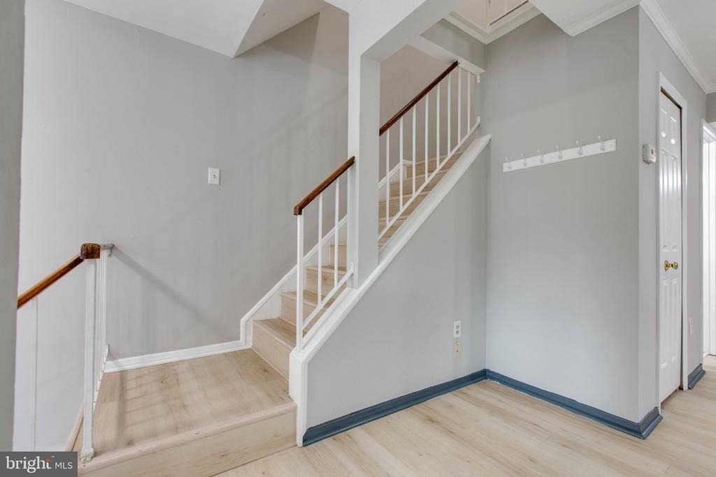7717 Heatherside Lane - Photo 9
