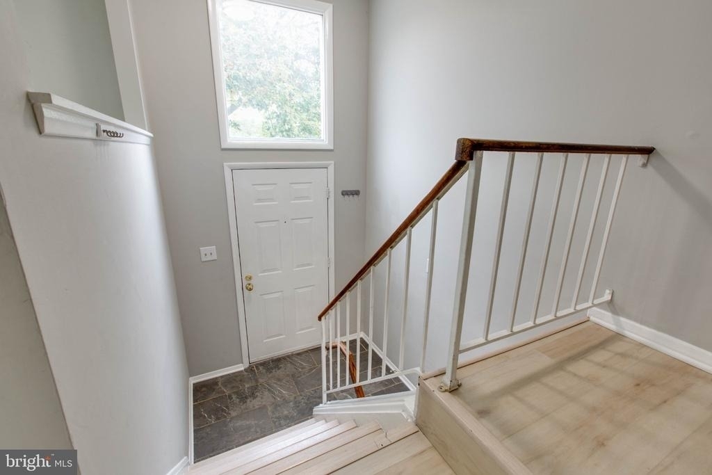 7717 Heatherside Lane - Photo 4