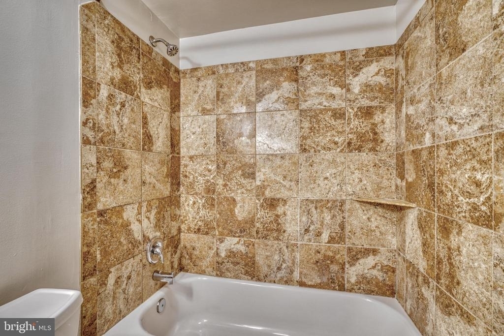 140 Royal Oak Drive - Photo 21