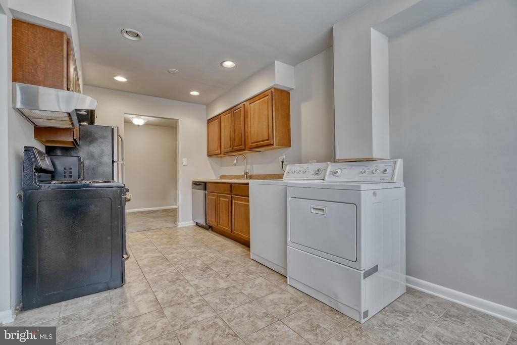 140 Royal Oak Drive - Photo 10