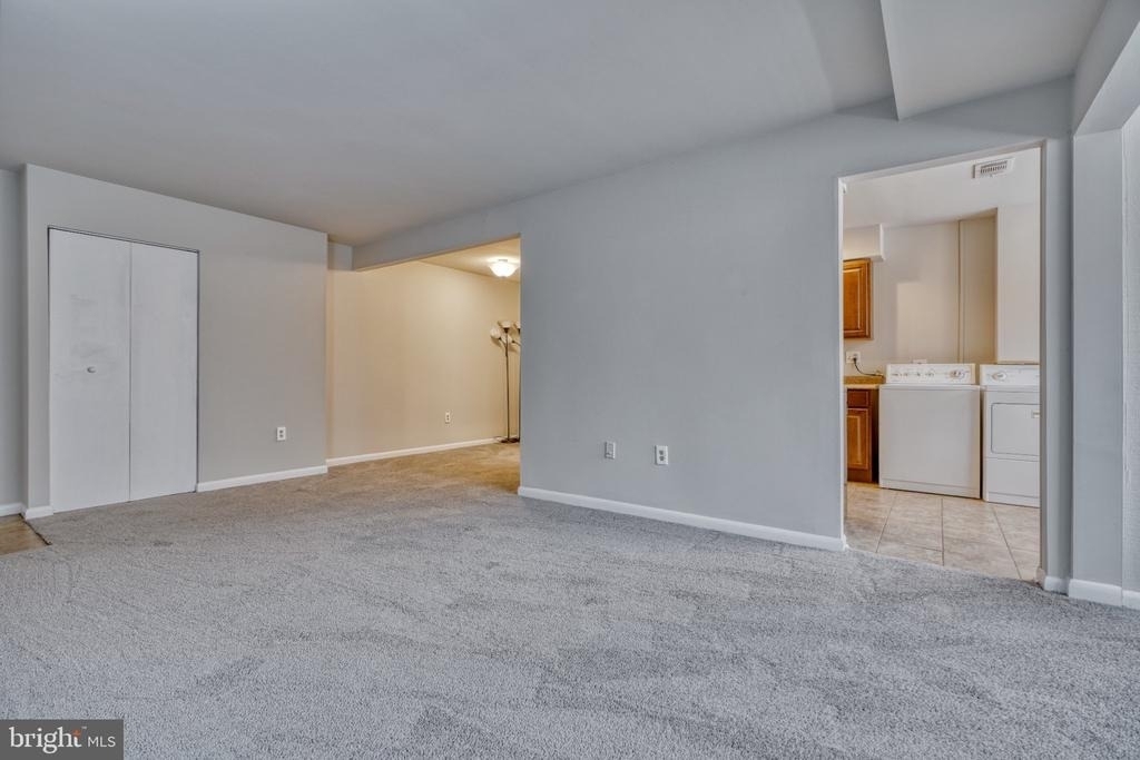 140 Royal Oak Drive - Photo 7