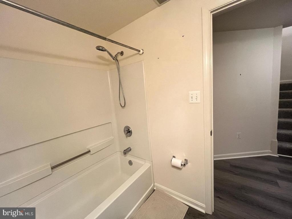 10528 Catalina Place - Photo 16