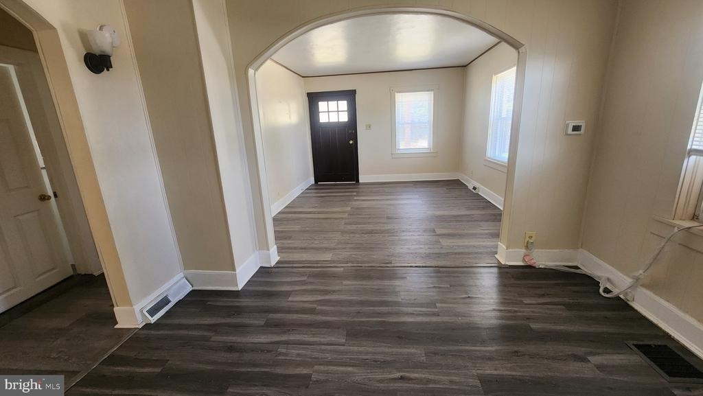 397 Oriole Avenue - Photo 2