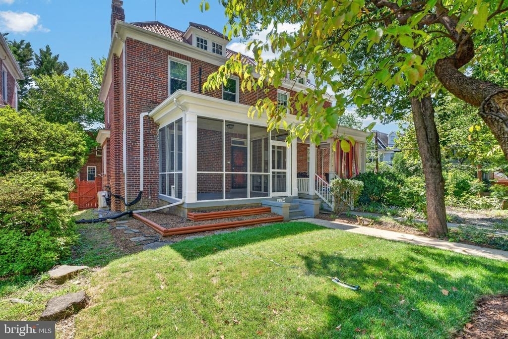 4130 Military Road Nw - Photo 5