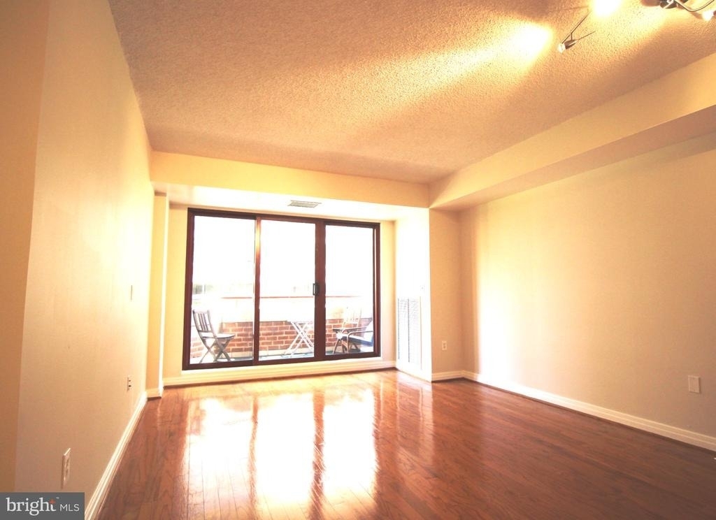 2301 N Street Nw - Photo 3