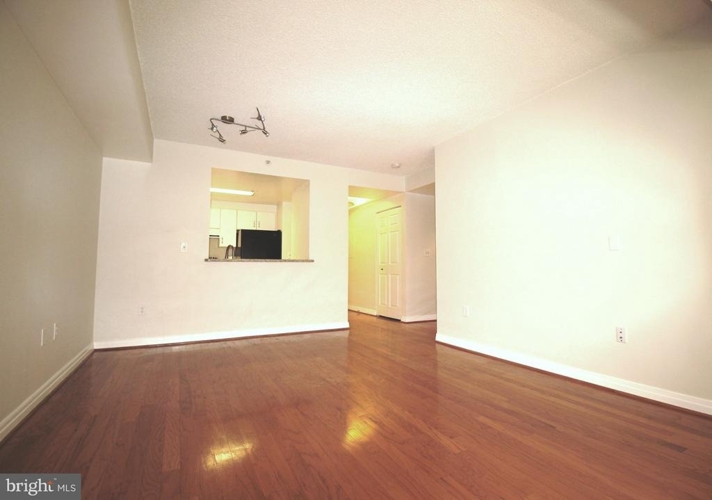 2301 N Street Nw - Photo 2