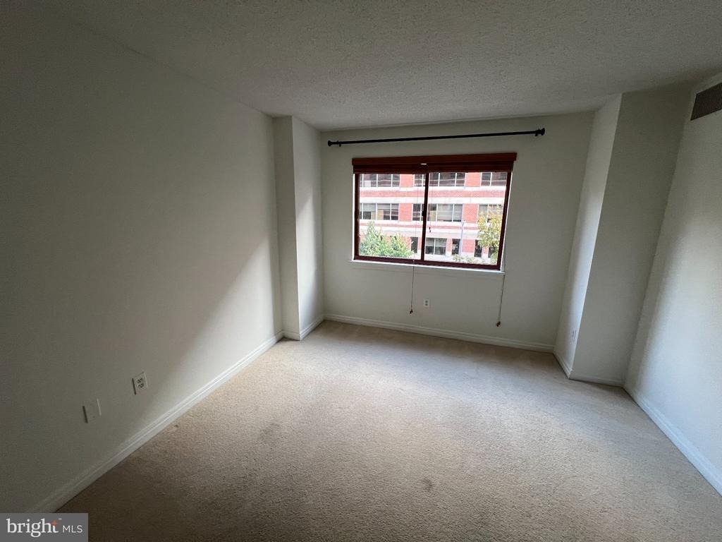 2301 N Street Nw - Photo 19