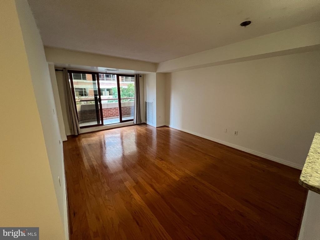 2301 N Street Nw - Photo 15