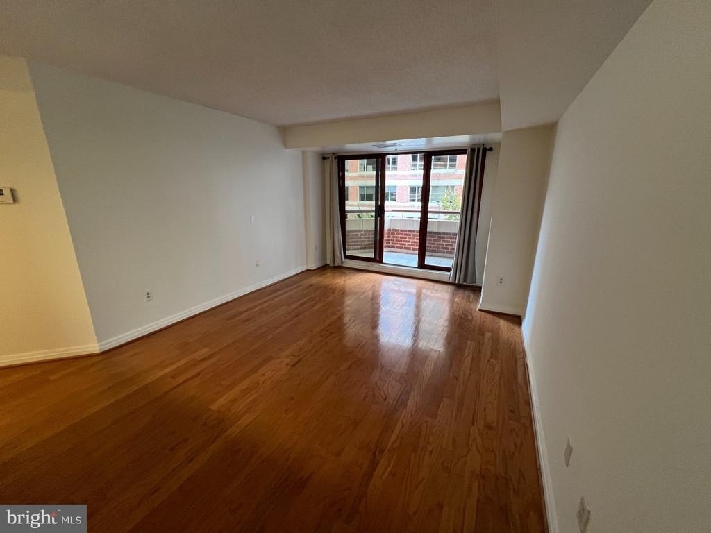 2301 N Street Nw - Photo 7