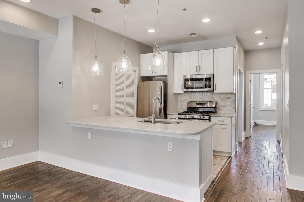 1220 19th Street Ne - Photo 0
