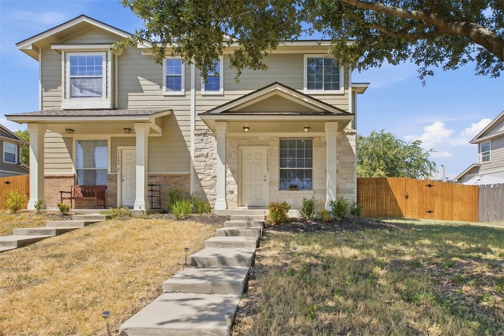 13808 Harris Ridge Blvd - Photo 2