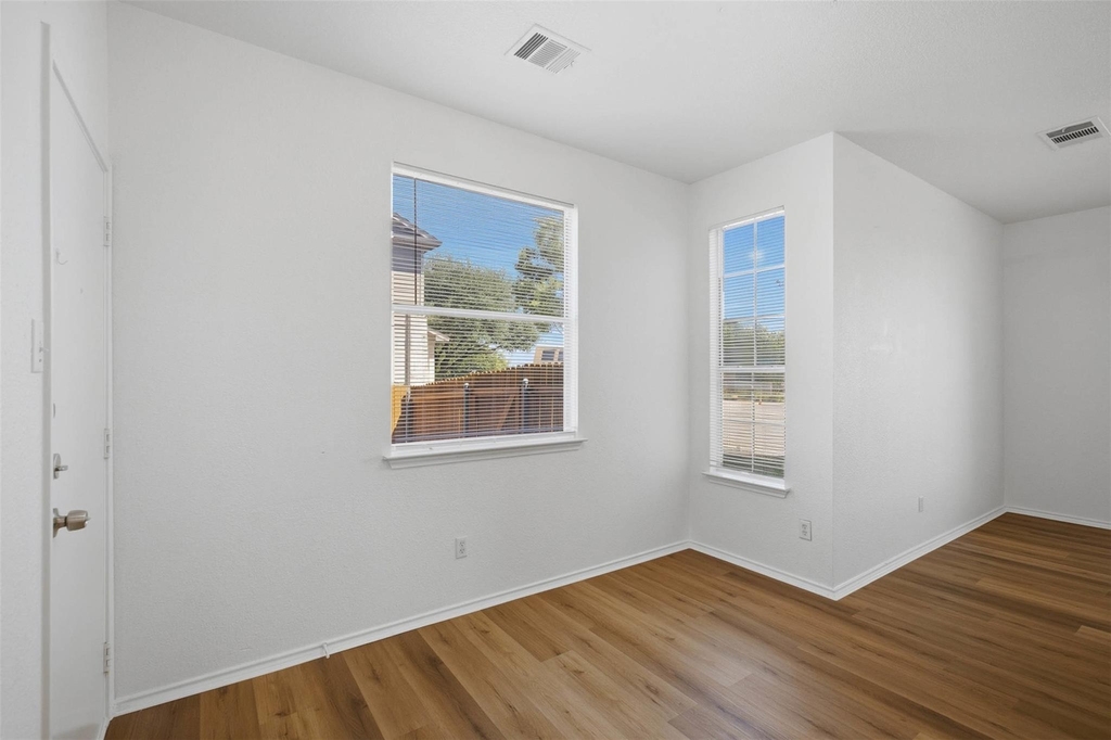 13808 Harris Ridge Blvd - Photo 11