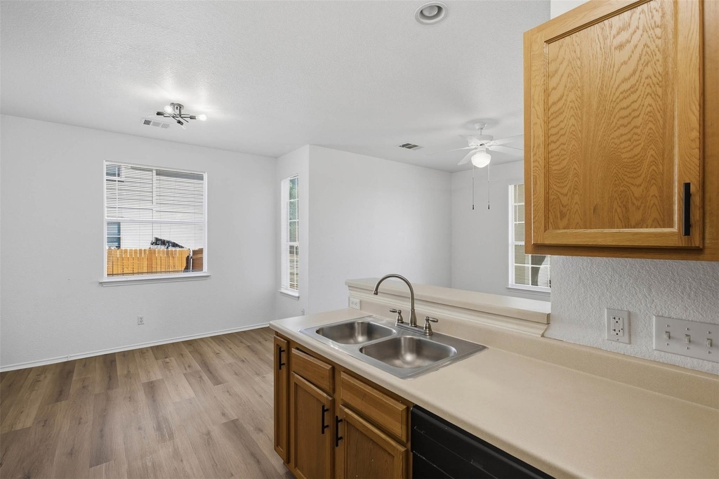 13808 Harris Ridge Blvd - Photo 10