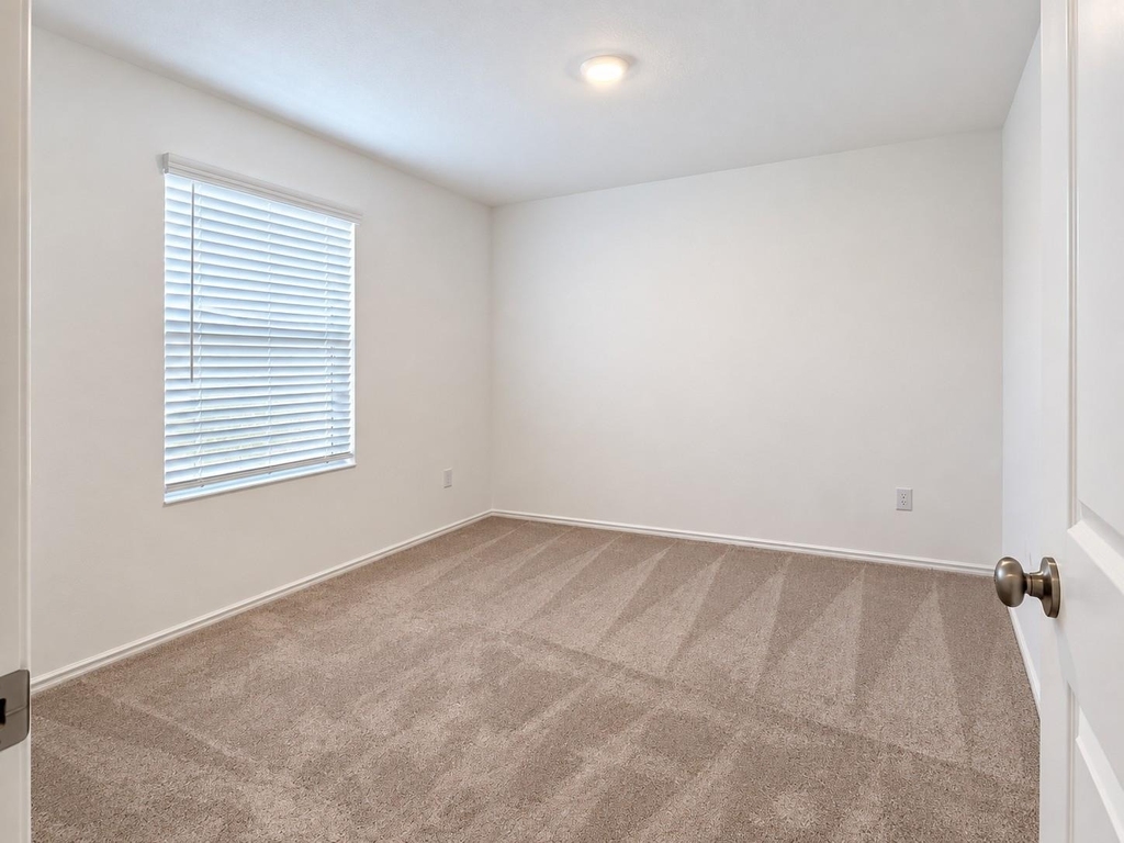 472 Marty Allen Loop - Photo 4