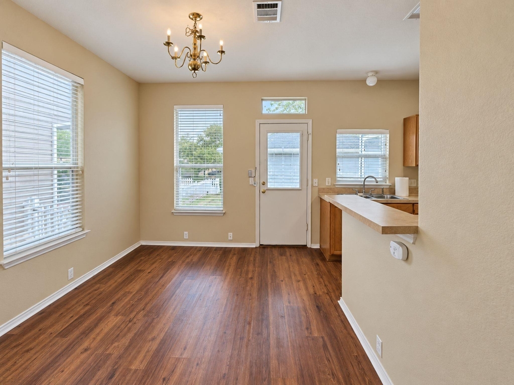 5679 Fergus Rd - Photo 9