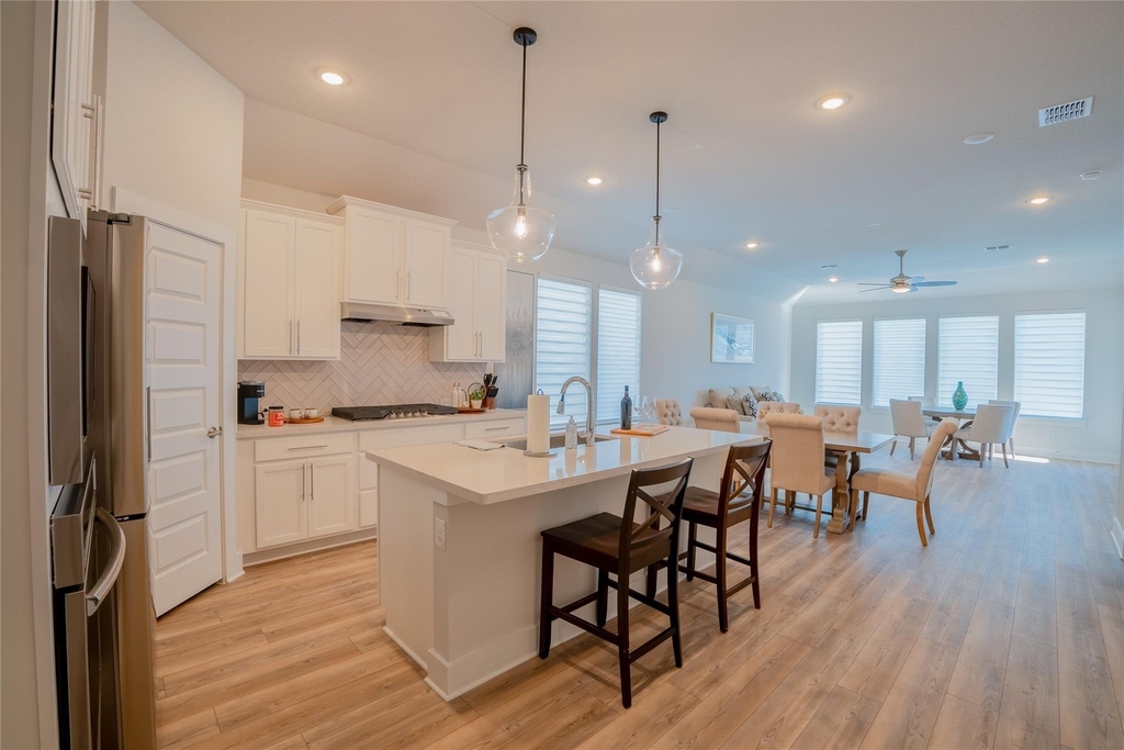 215 Grand Canyon Way - Photo 3