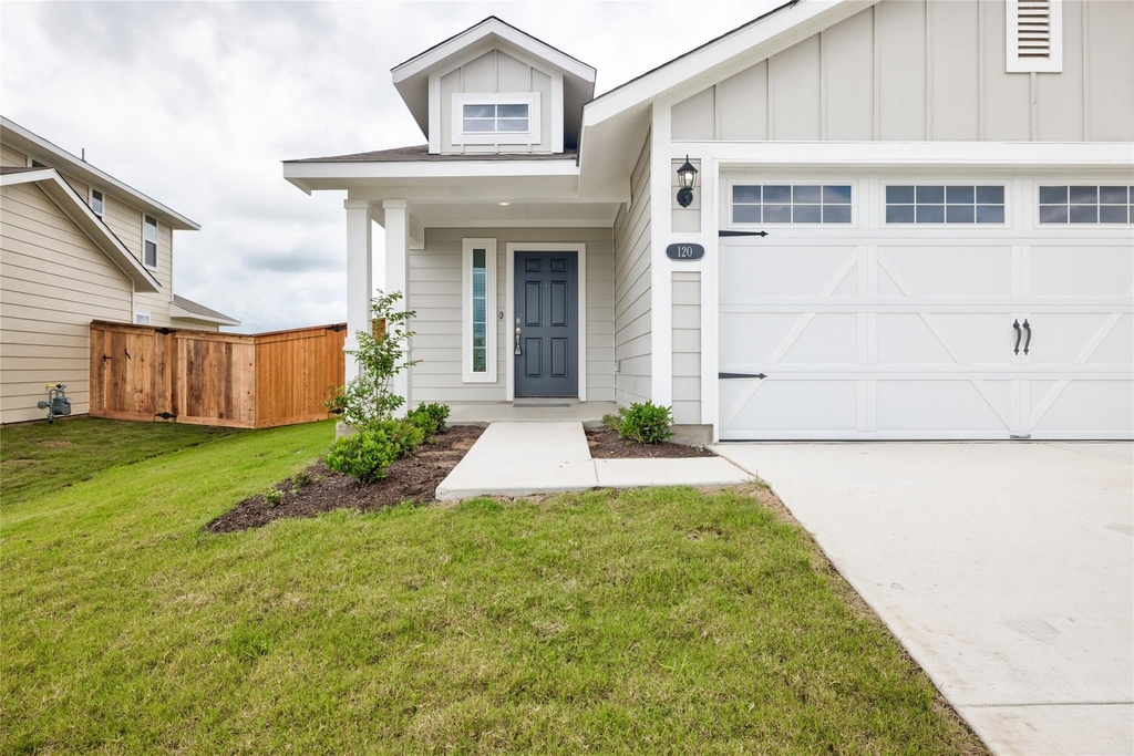 120 Lyndon Dr - Photo 2