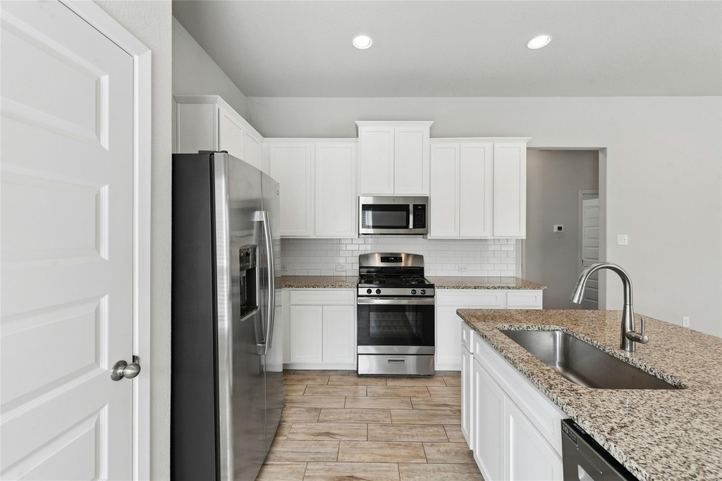 120 Lyndon Dr - Photo 10