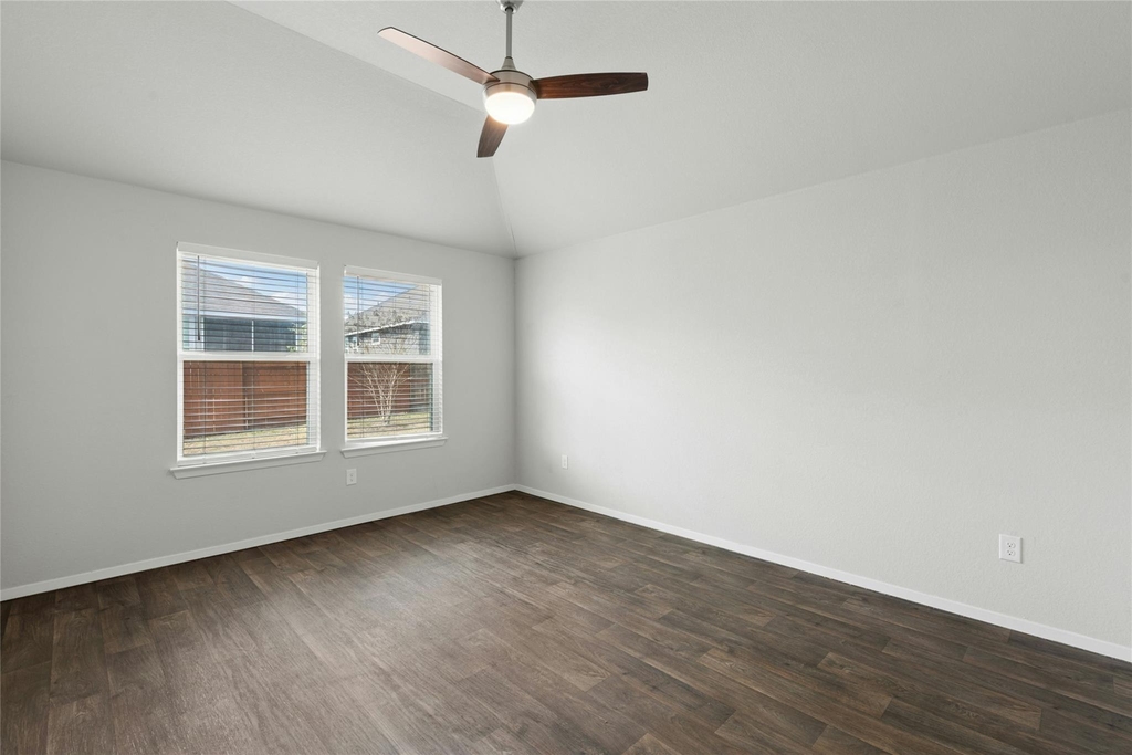 120 Lyndon Dr - Photo 12