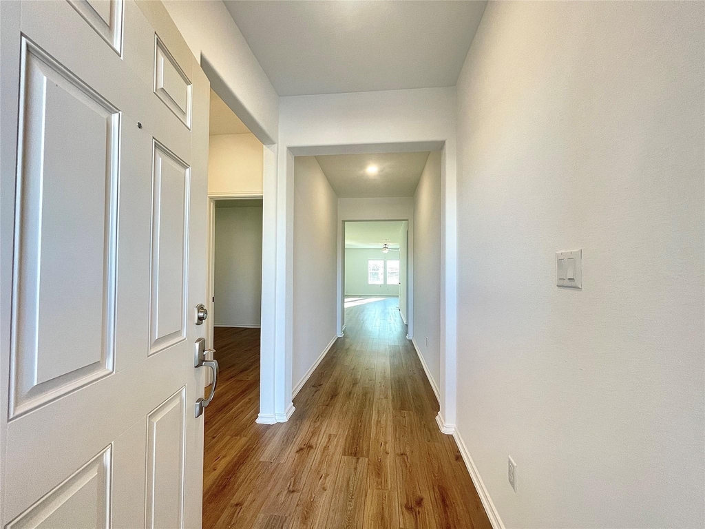 1220 Sweetspire Rd - Photo 2