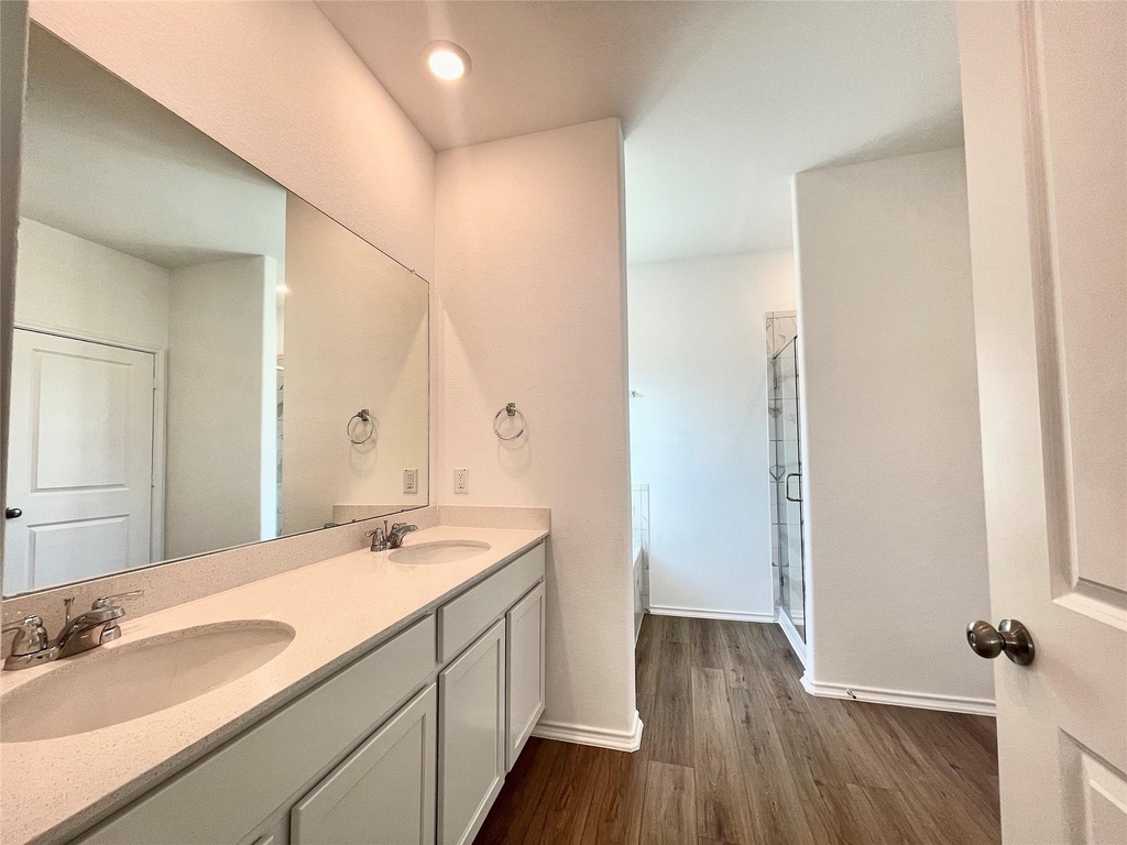 1220 Sweetspire Rd - Photo 18