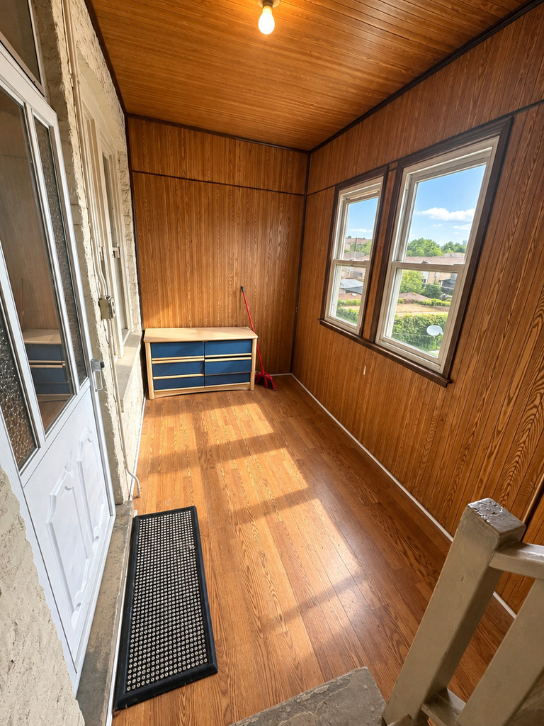 3347 S Emerald Avenue - Photo 12