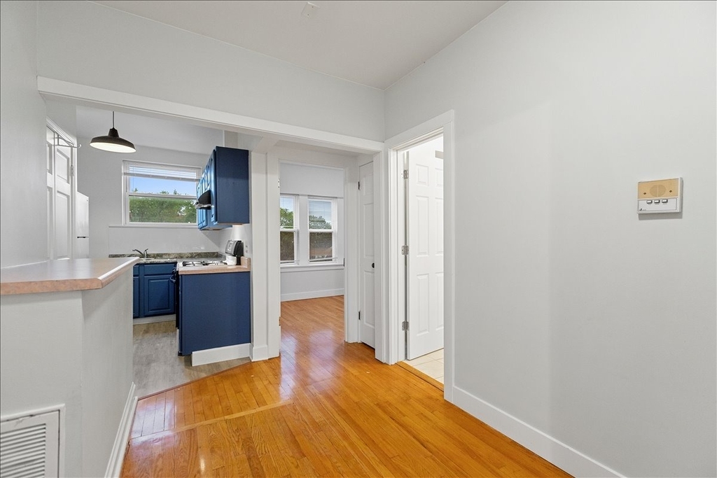 4055 N Spaulding Avenue - Photo 13