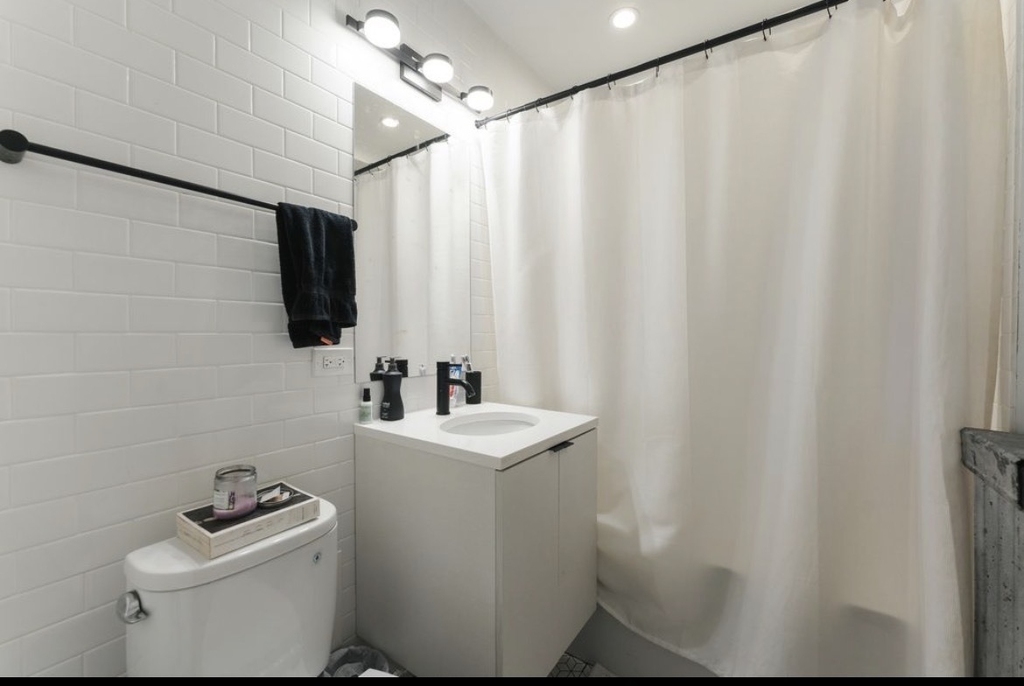 2253 N Spaulding Avenue - Photo 6