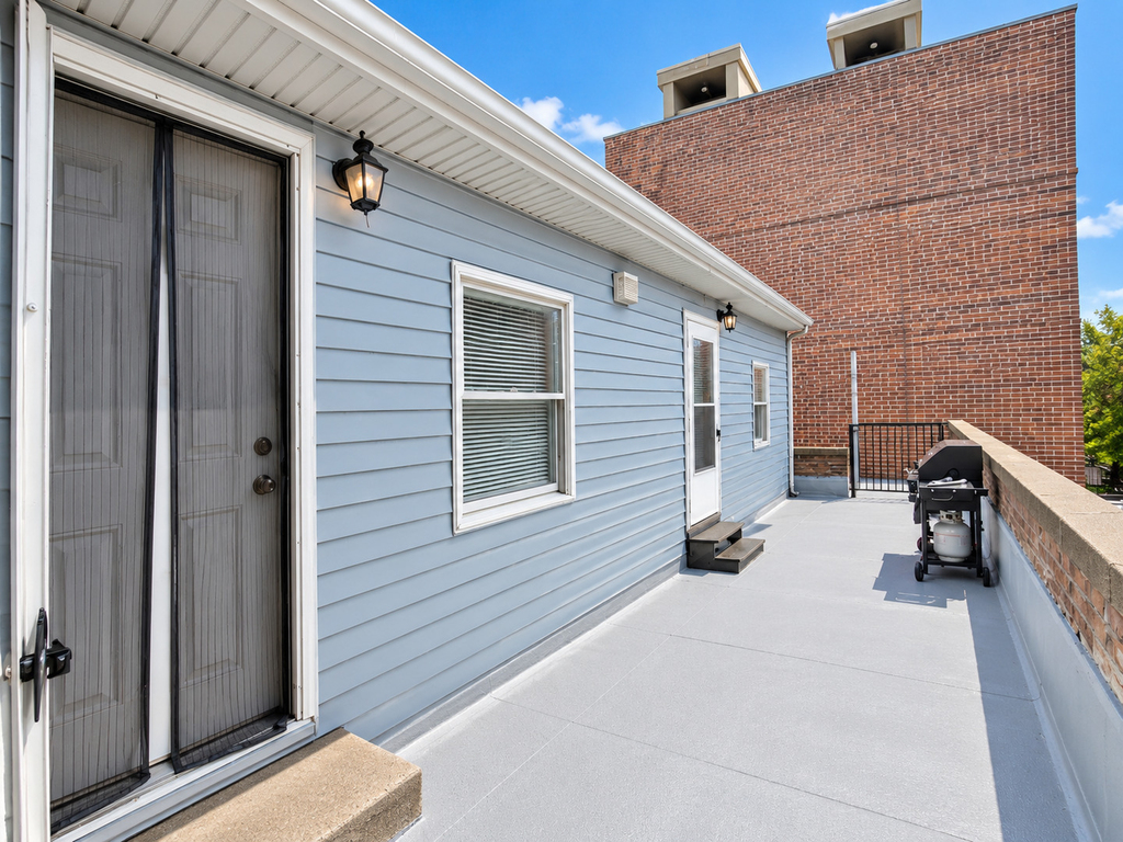 1120 W Grand Avenue - Photo 48