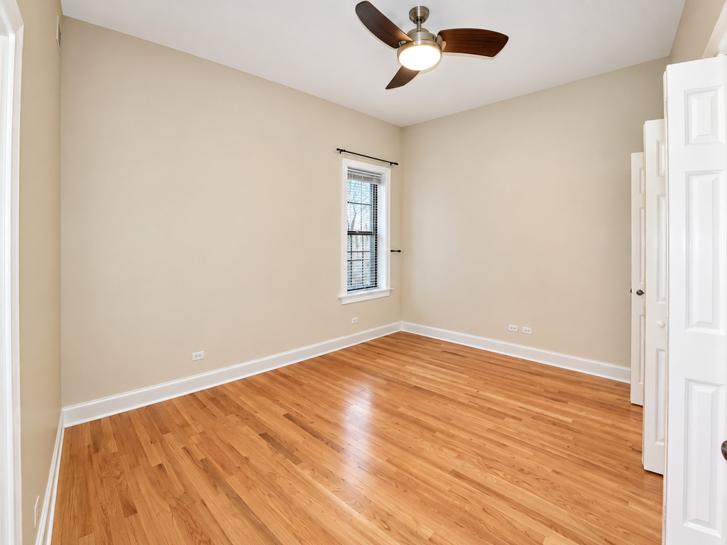 1120 W Grand Avenue - Photo 33