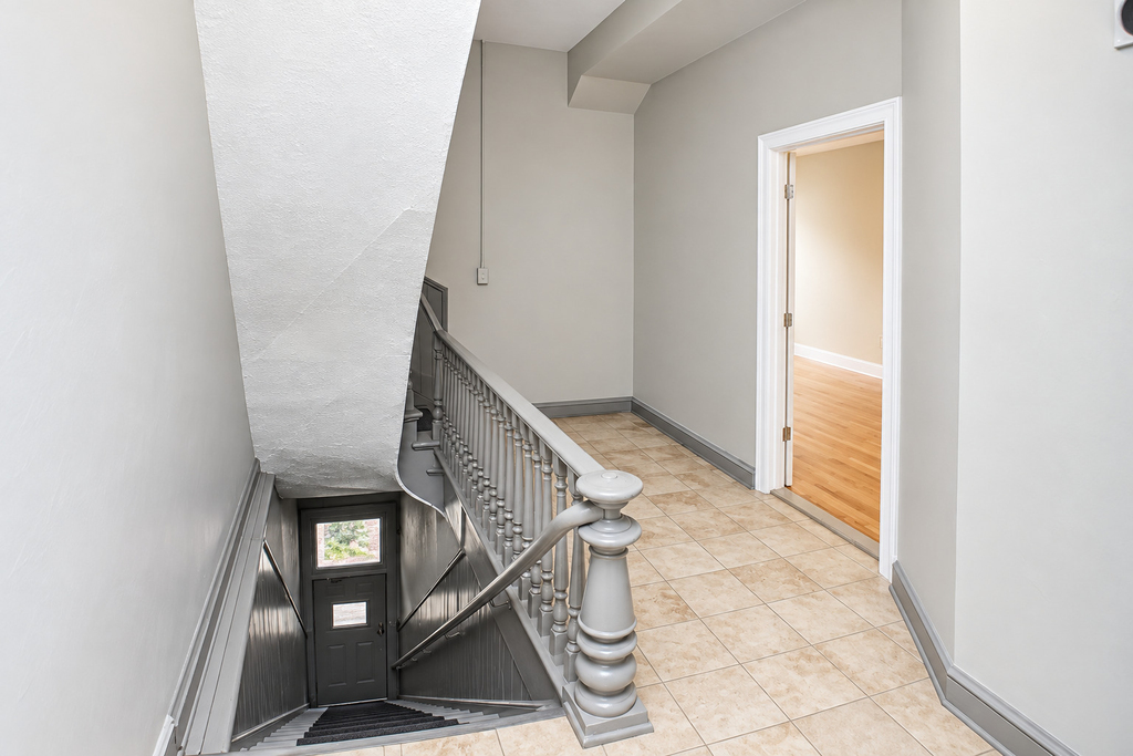 1120 W Grand Avenue - Photo 3