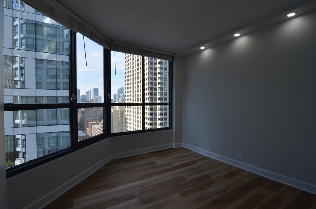 405 N Wabash Avenue - Photo 7