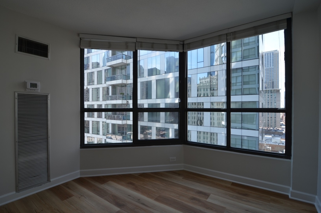 405 N Wabash Avenue - Photo 8