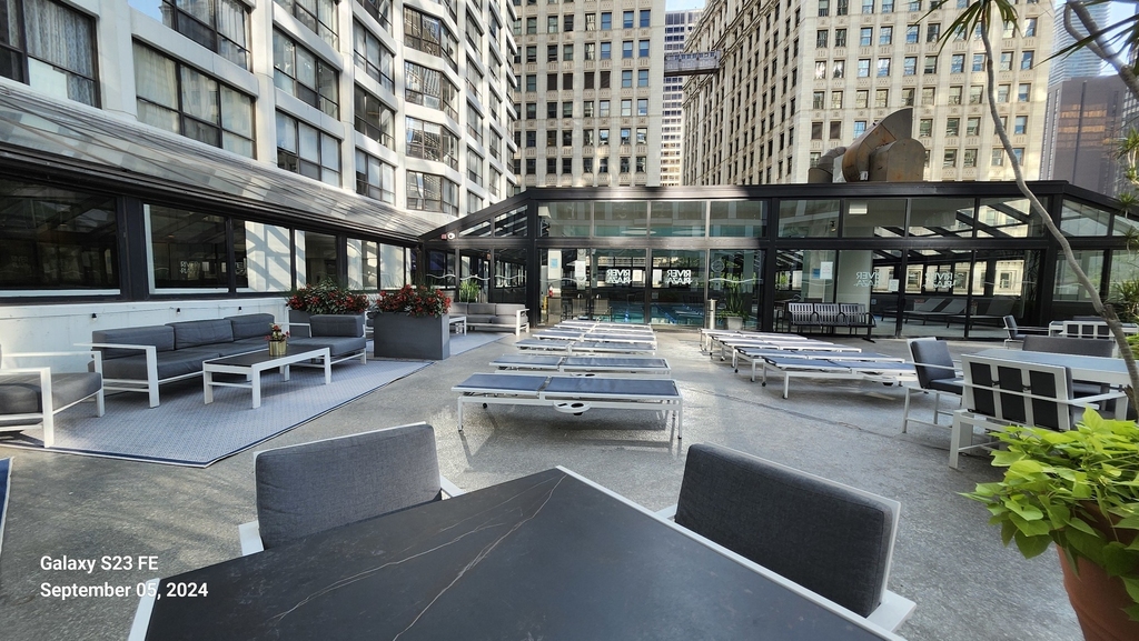 405 N Wabash Avenue - Photo 25