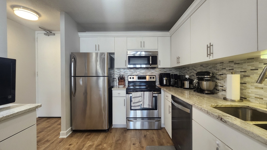 405 N Wabash Avenue - Photo 7